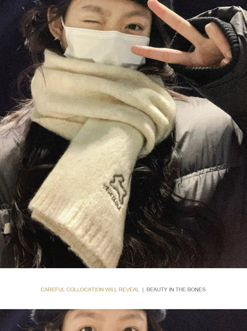 Écharpe Laine Lapin Brodé Beige | MDN