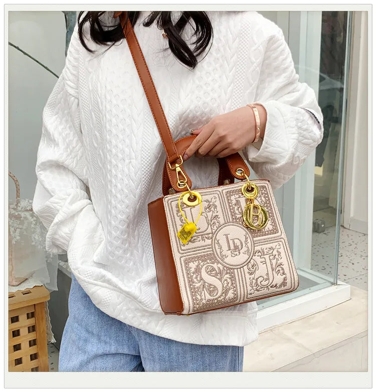 Sac Broderie Royale Poignée Crossbody | MDN Store