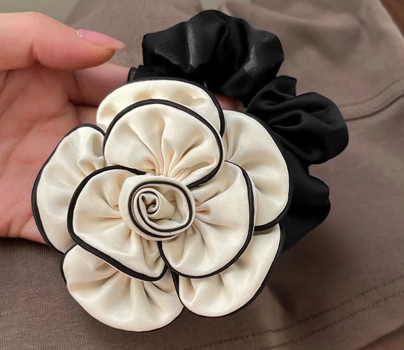 Chouchou Camélia Fleur Tissu Rétro - Élastique Cheveux Femme Élégant Haute... | MDN Store