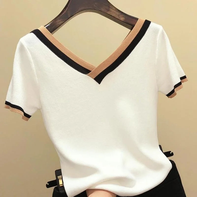 T-Chemise Col V Rayé Femme | MDN Store