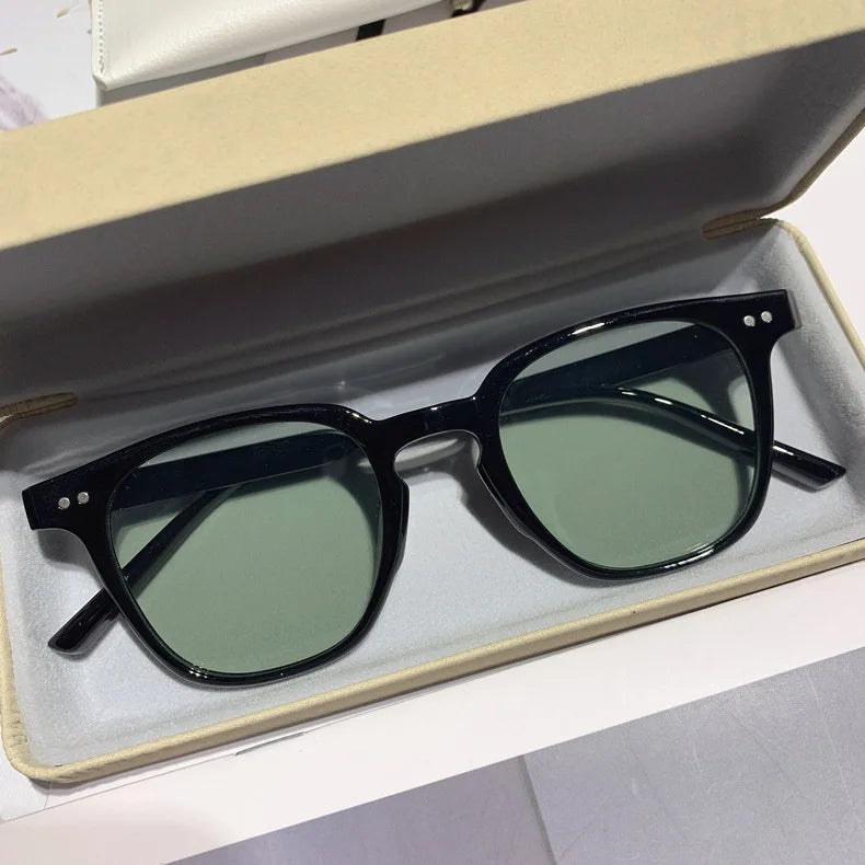 Lunettes Soleil Carré Vintage Petites | MDN Store