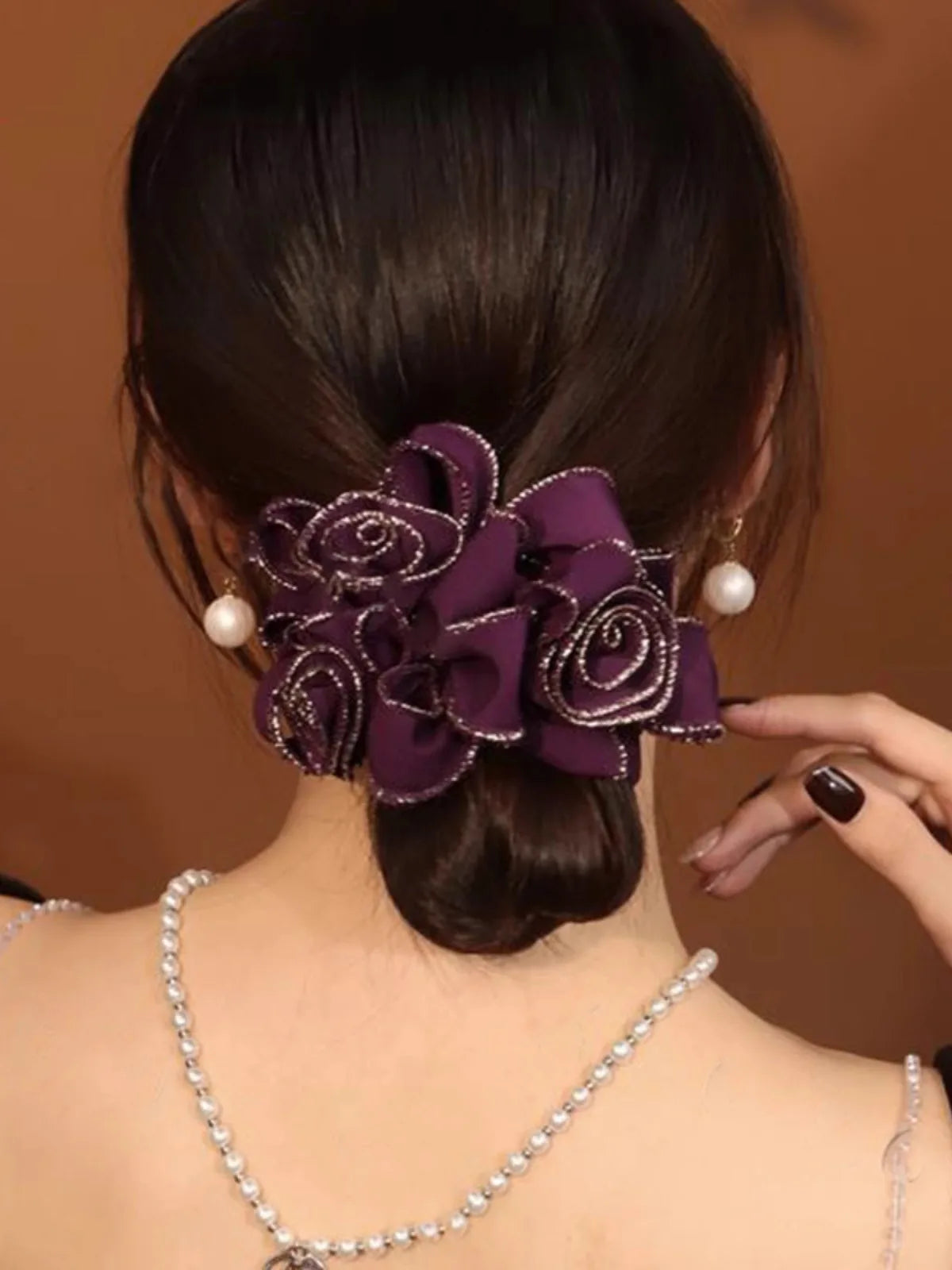 Chouchou Fleur 5 Pétales Perle Double Couche - Élastique Français - photo 6 | MDN Store