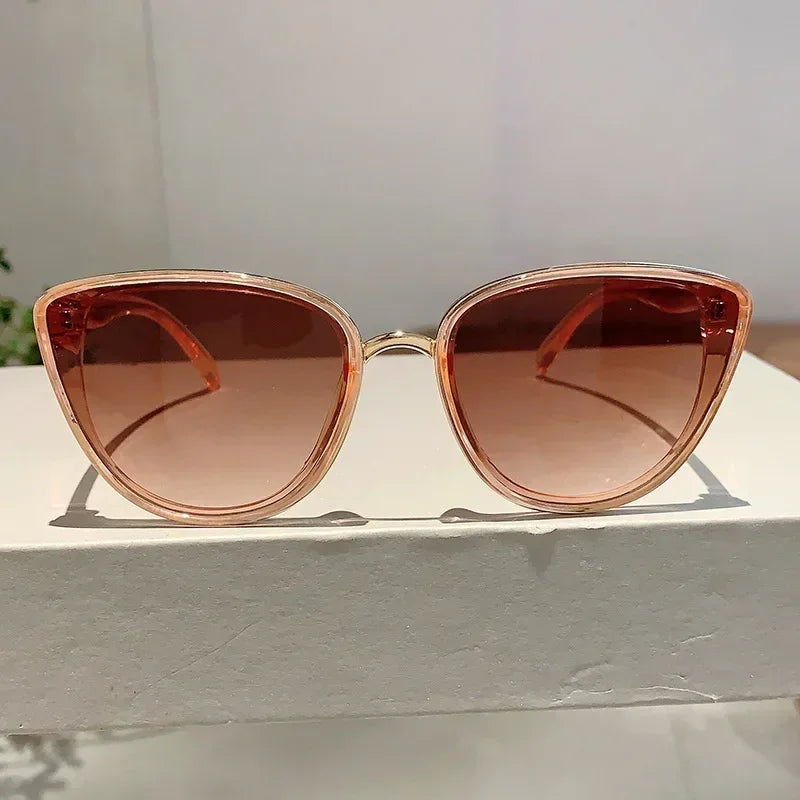Lunettes Soleil Triangle Cat Eye Métal | MDN Store