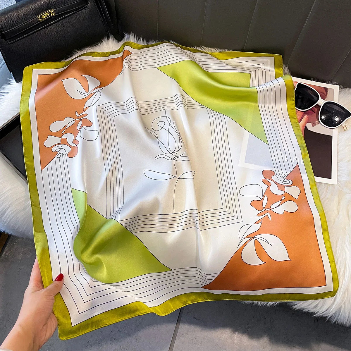 Foulard Carré Soie Floral Rose Femme 70cm | MDN Store