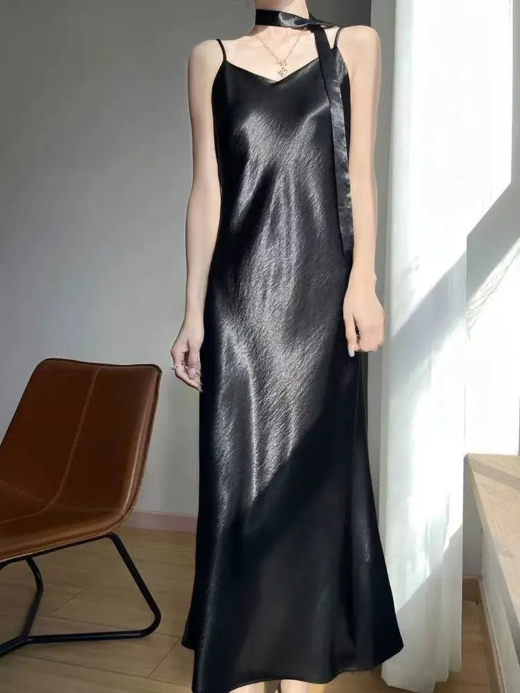 Robe Nuisette Satin Bretelles Ruban Midi 6 Coloris | MDN Store
