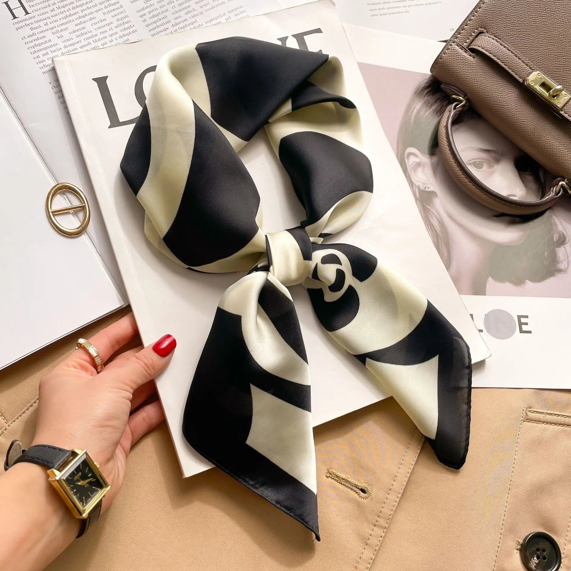 Foulard Carré Soie Satin Floral 70x70cm Femme | MDN Store