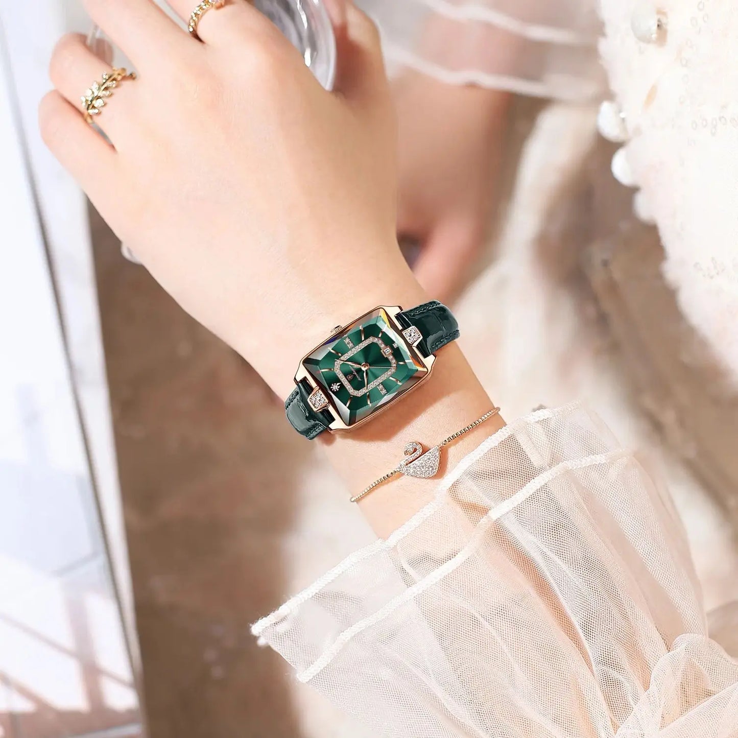 Montre Femme Rectangle Cuir POEDAGAR - Luxe Étanche Date Quartz Élégante Cadeau | MDN