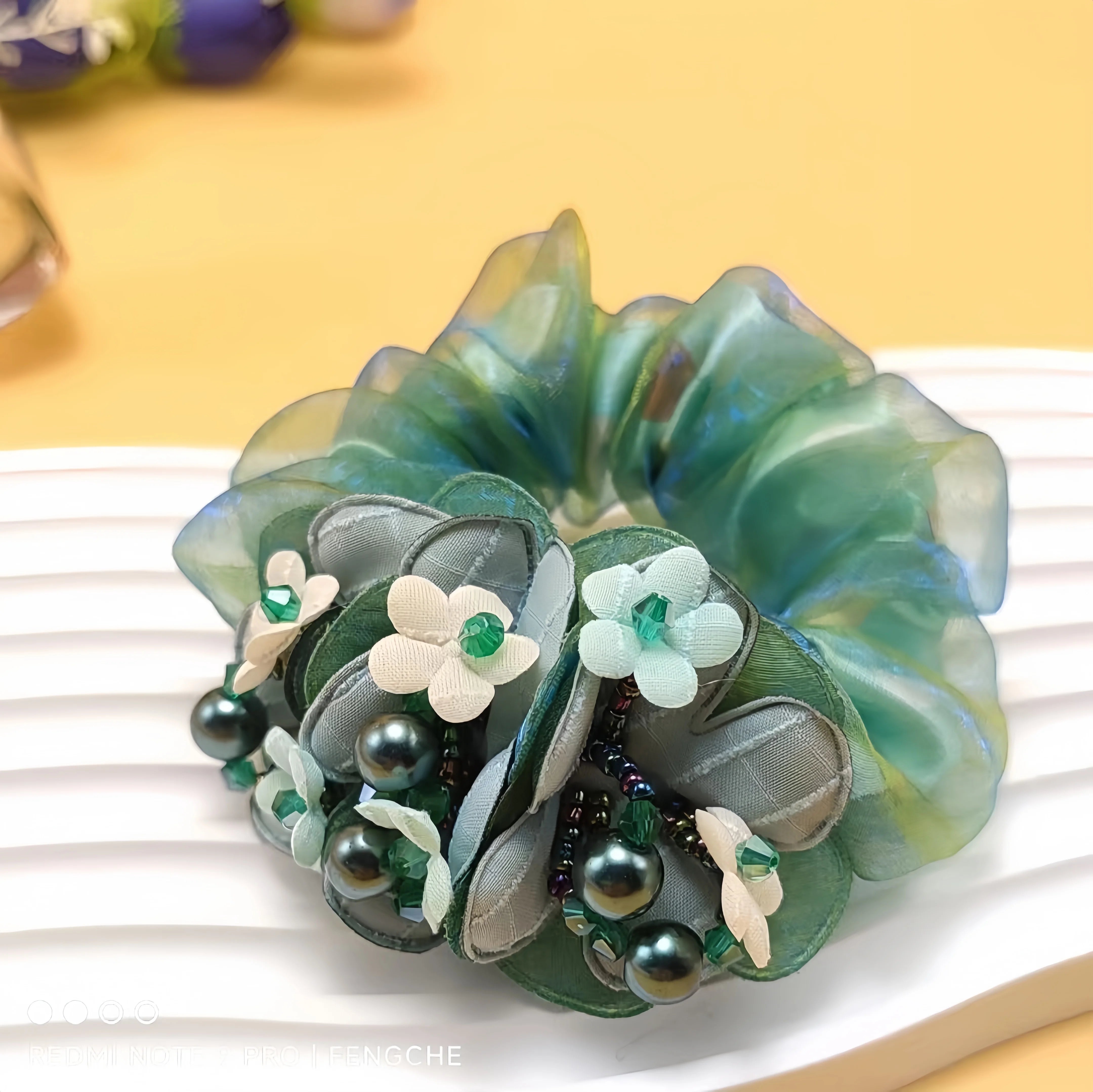 Chouchou 3 Fleurs Perle Élastique | MDN Store