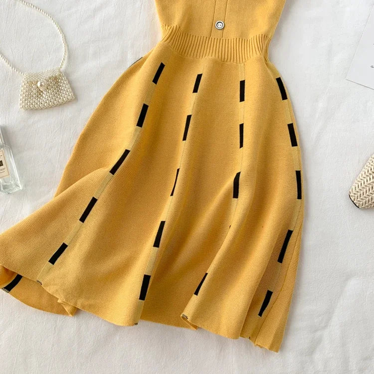 Robe Mini Tricot Col V Bretelles Spaghetti Femme | MDN Store