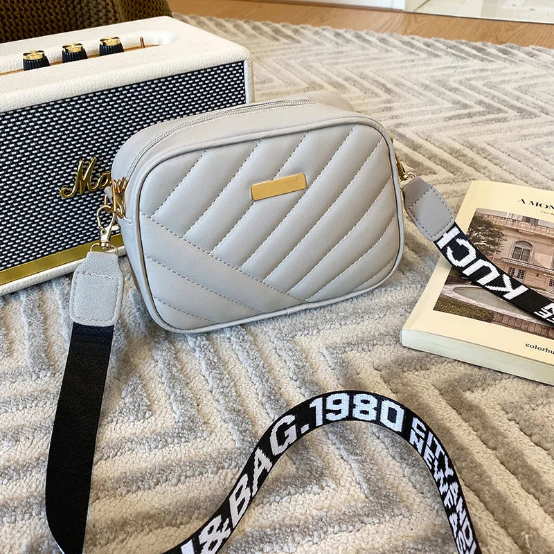 Sac Épaule Femme Couleur Unie Cuir Tressé Design | MDN Store