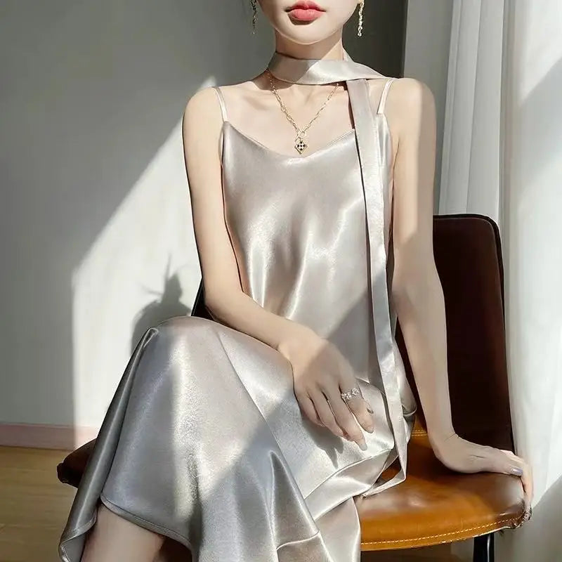 Robe Nuisette Satin Bretelles Ruban Midi 6 Coloris | MDN Store