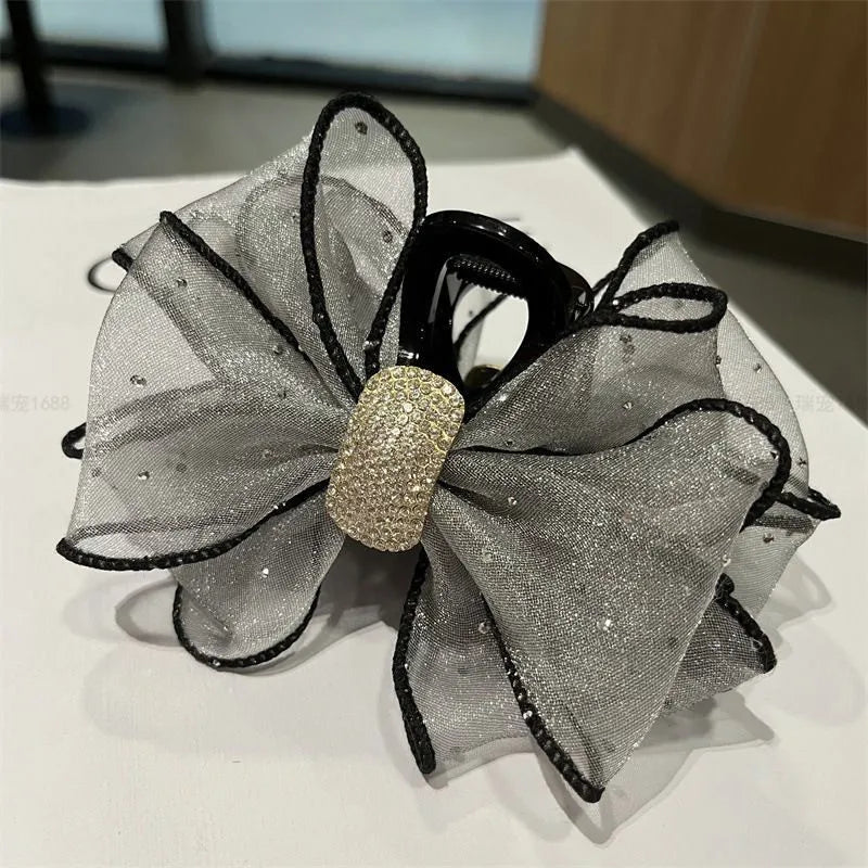 Pince à Cheveux Crabe Papillon en Résille - Accessoire Élégant et Raffiné | MDN Store